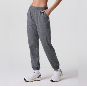 Vuori boyfriend joggers